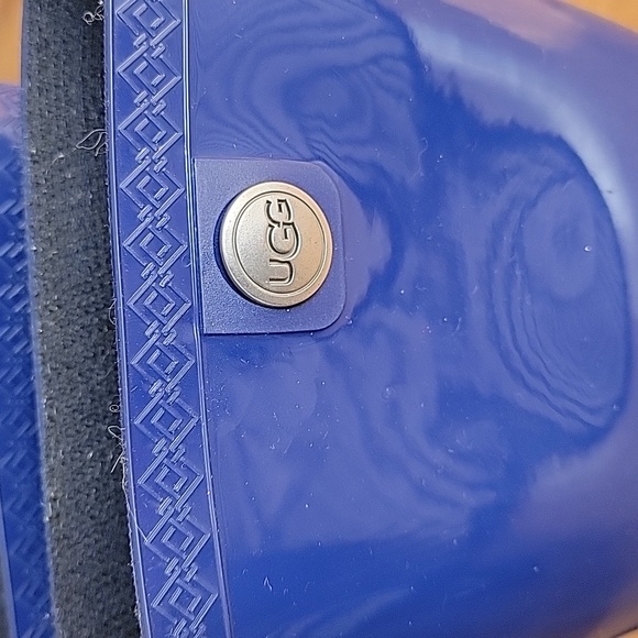 Women Ugg Rain Boots - Picture 6 of 7